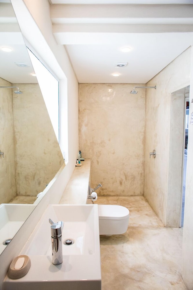 Kalk Bay Apartments 8/9