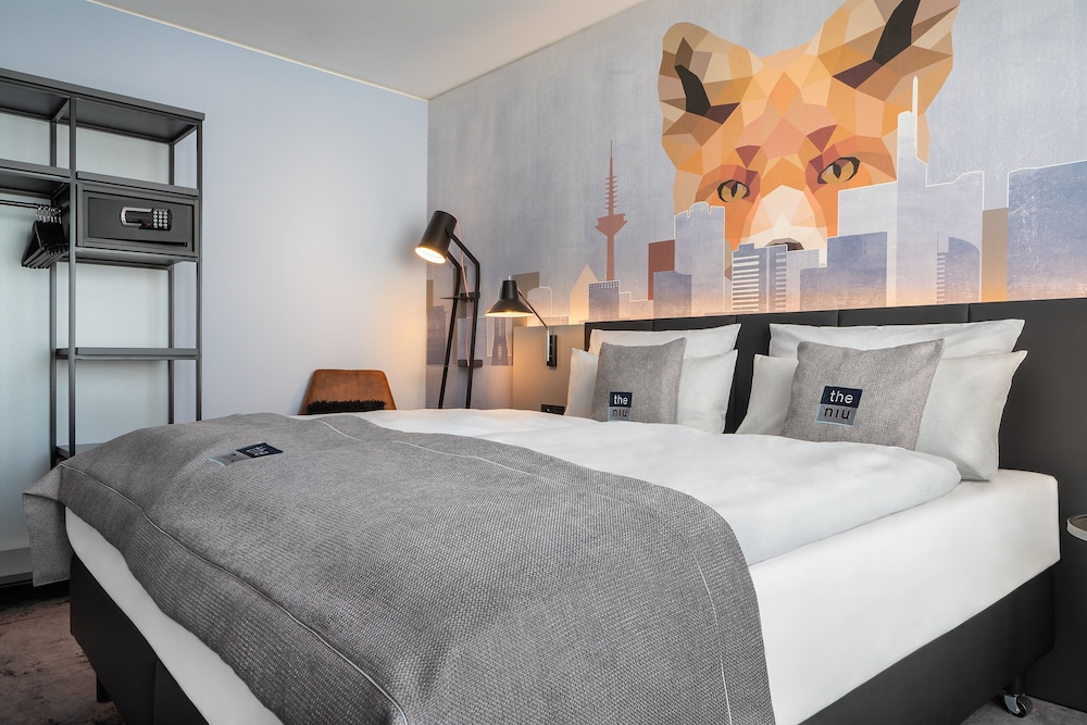 Holiday Inn - the niu, Charly Frankfurt City by IHG 11/56