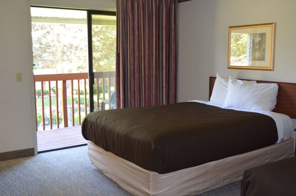 Columbia River Hotel, Ascend Hotel Collection 27/76