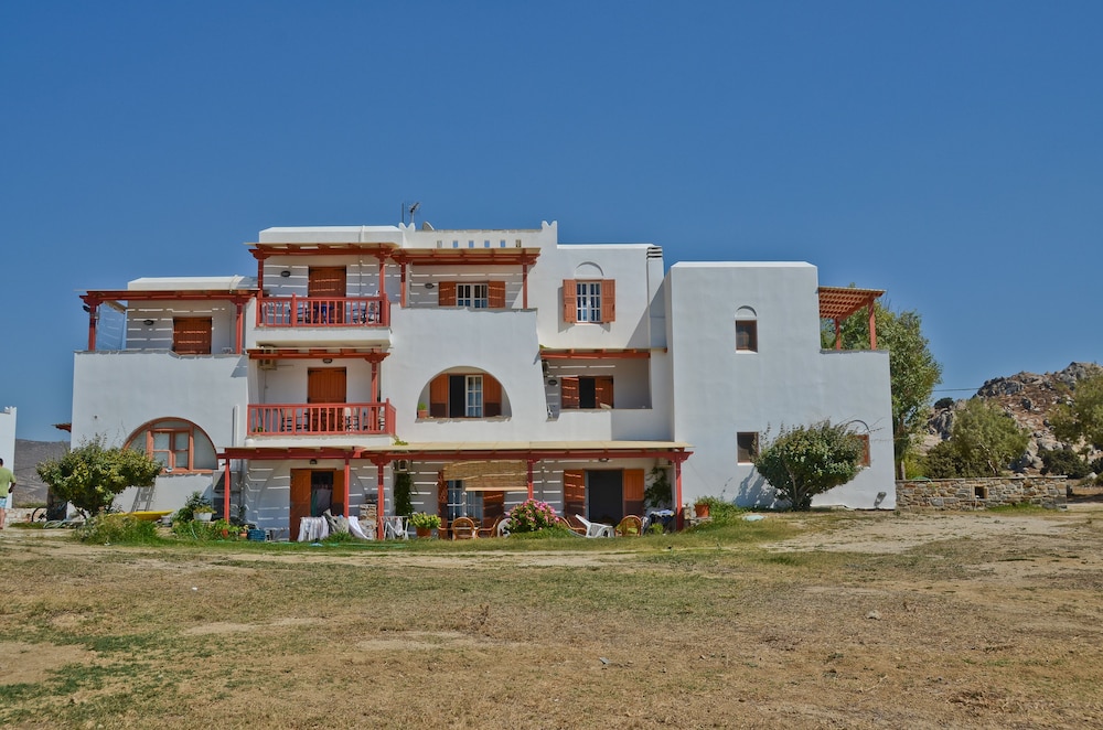 Ydreos Studios & Apartments photo1