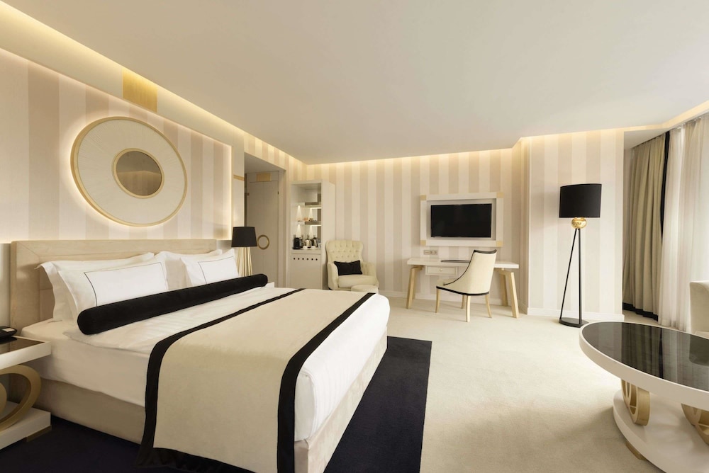 Ramada Hotel & Suites by Wyndham Istanbul Sisli 15/51