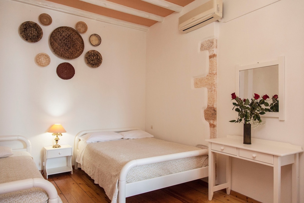 SUITE, DOUBLE BED