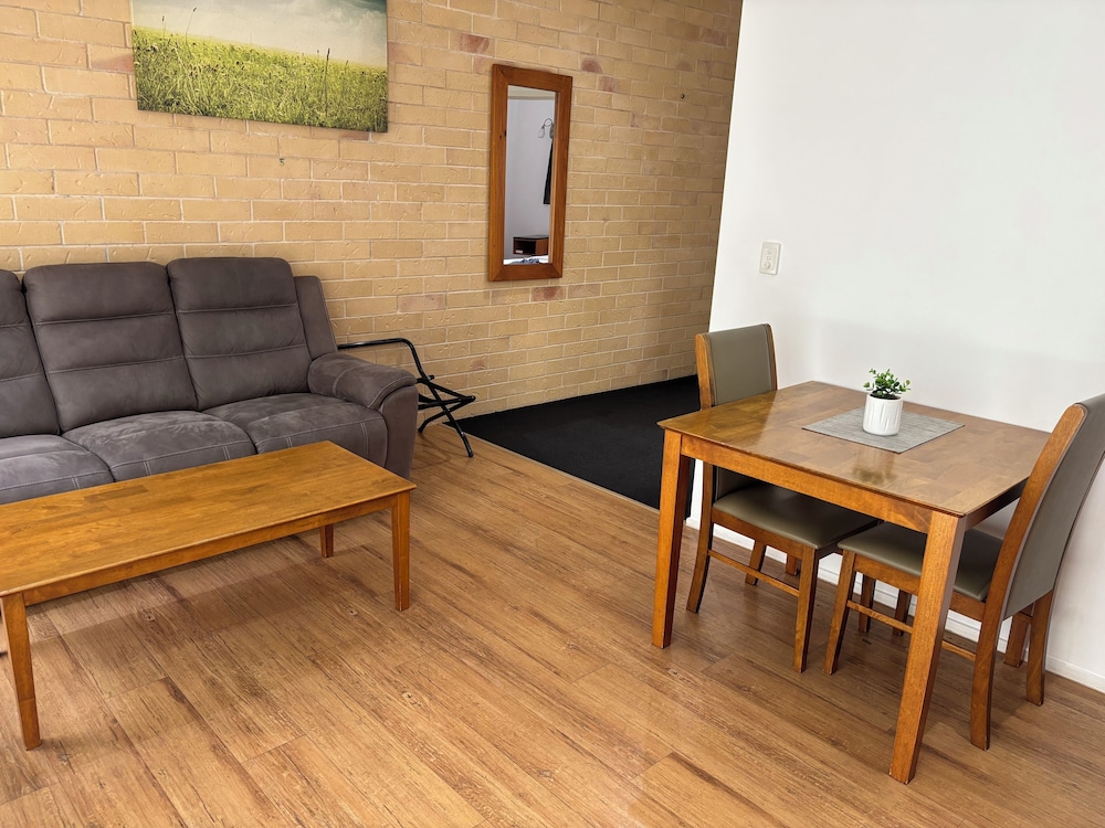 Caboolture Riverlakes Motel 48/66