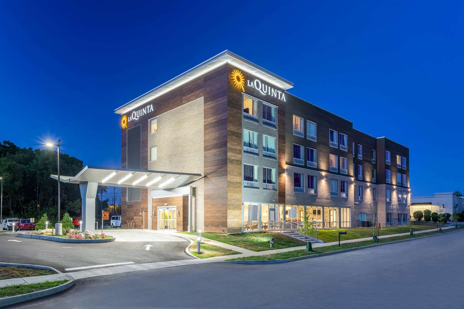La Quinta Inn & Suites by Wyndham Bloomington 6/64