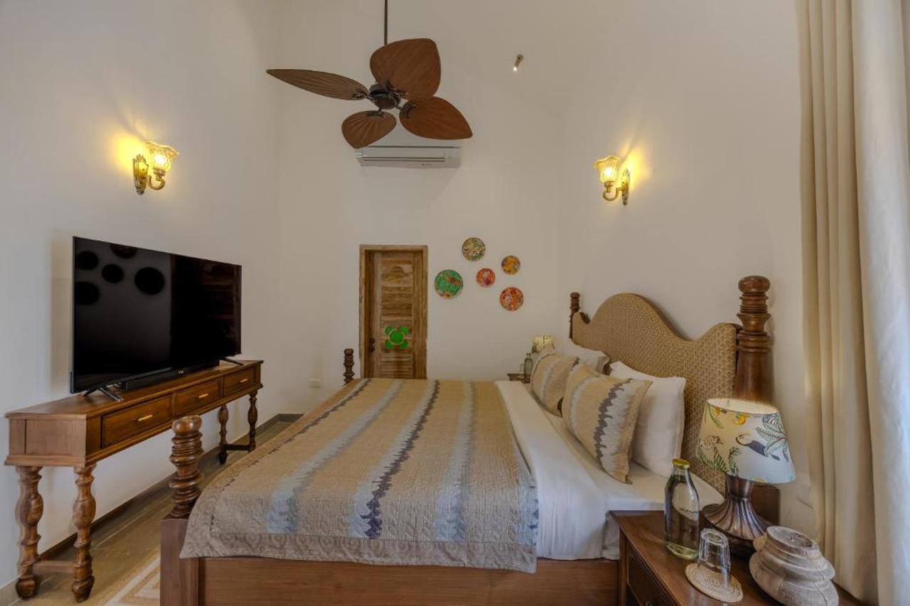 Elivaas Amayah Neer Serene 3-BHK Heritage Villa Near Assagaos Finest 10/31