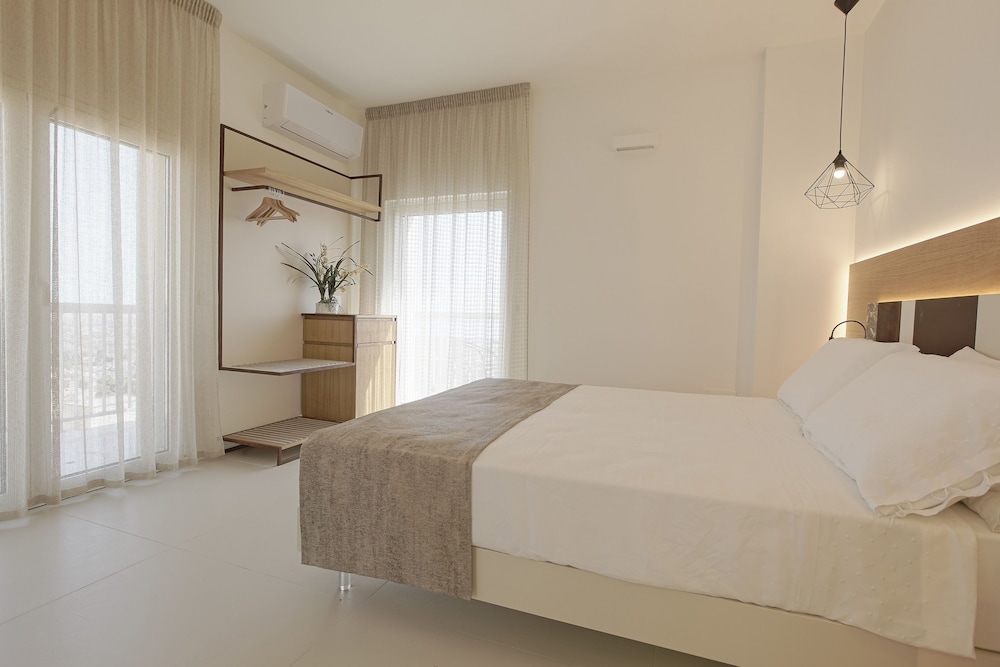 Hedoné Design Experience B&B 11/50