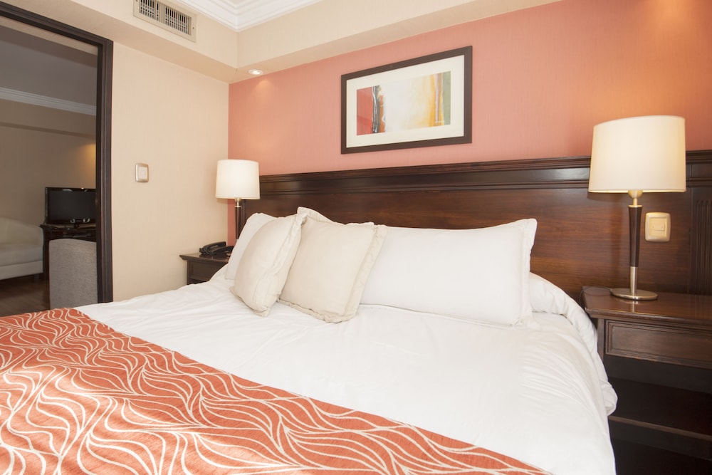 Premium Tower Suites 21/50