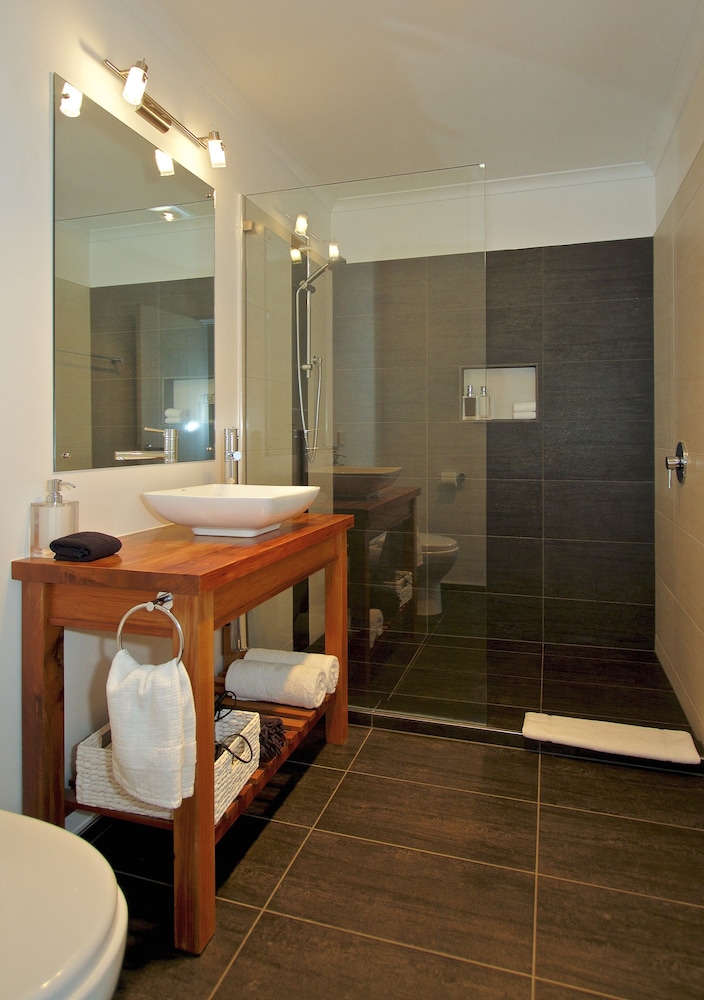 Tongariro Suites 48/50