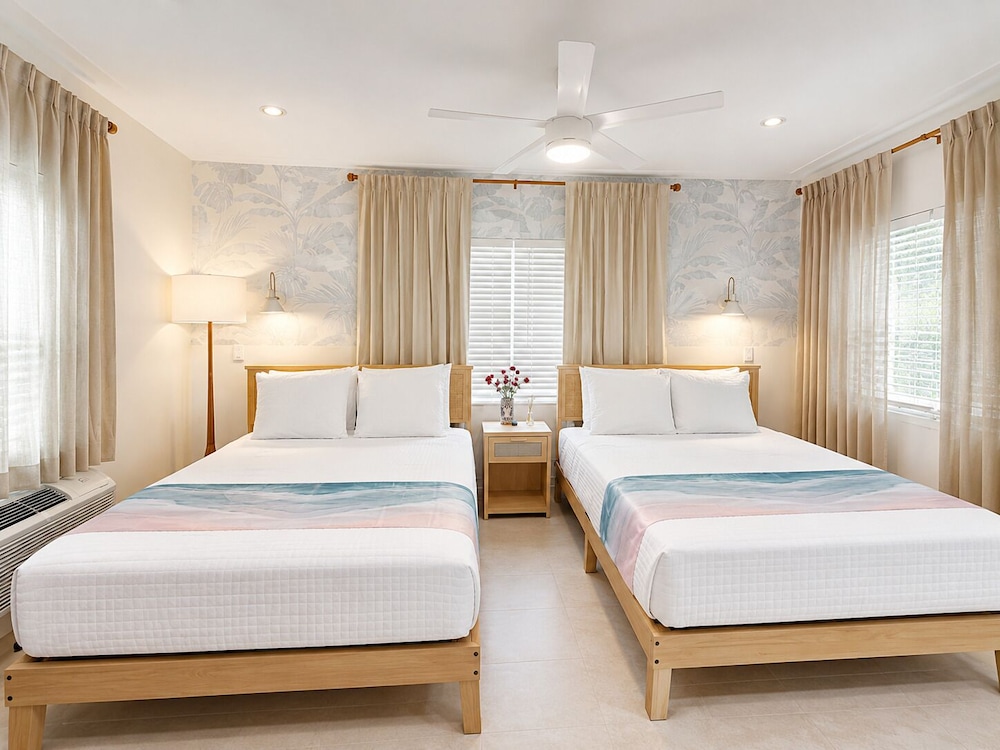 Sea Steps Suites 17/47