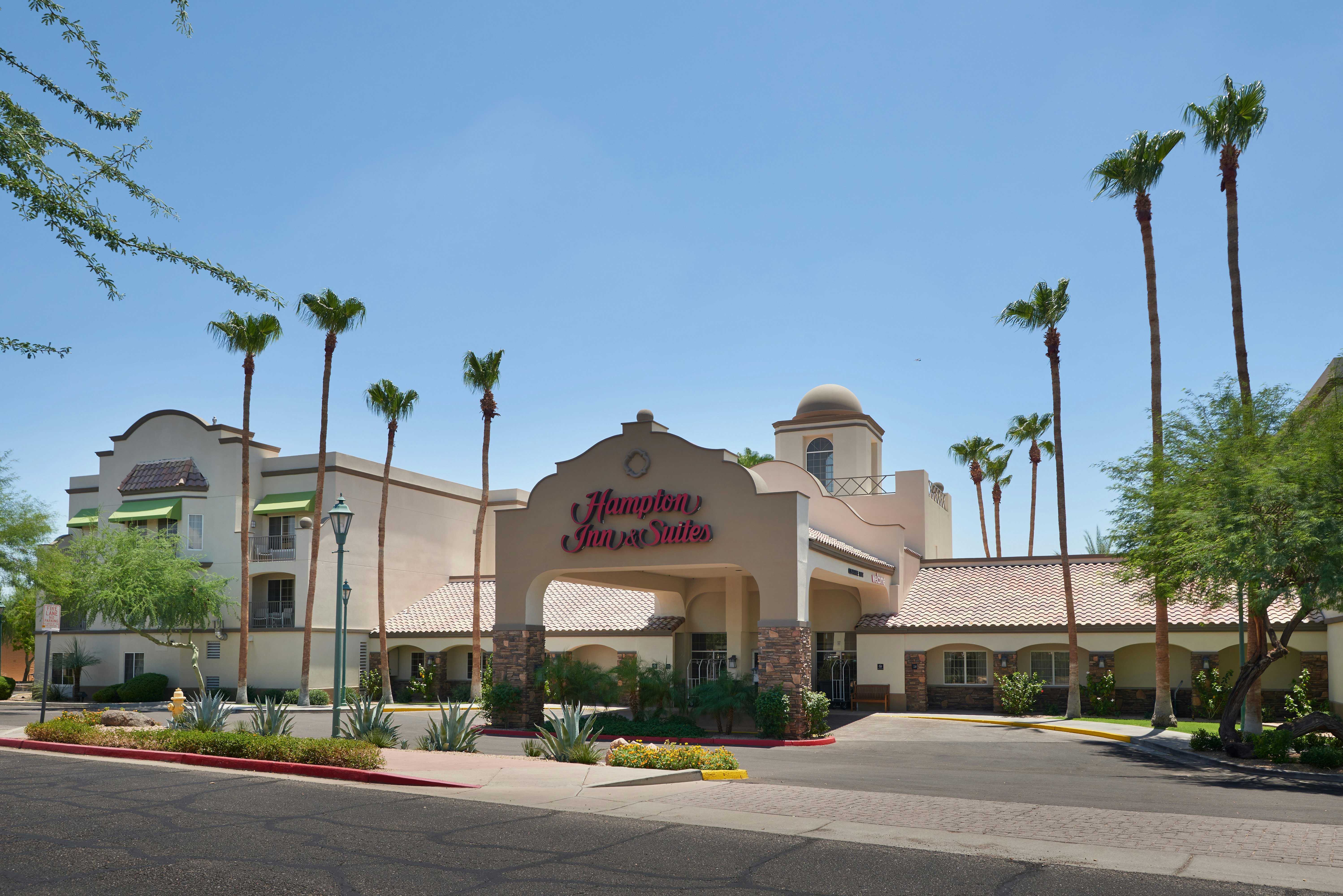 Hampton Inn & Suites Phoenix/Scottsdale 43/47