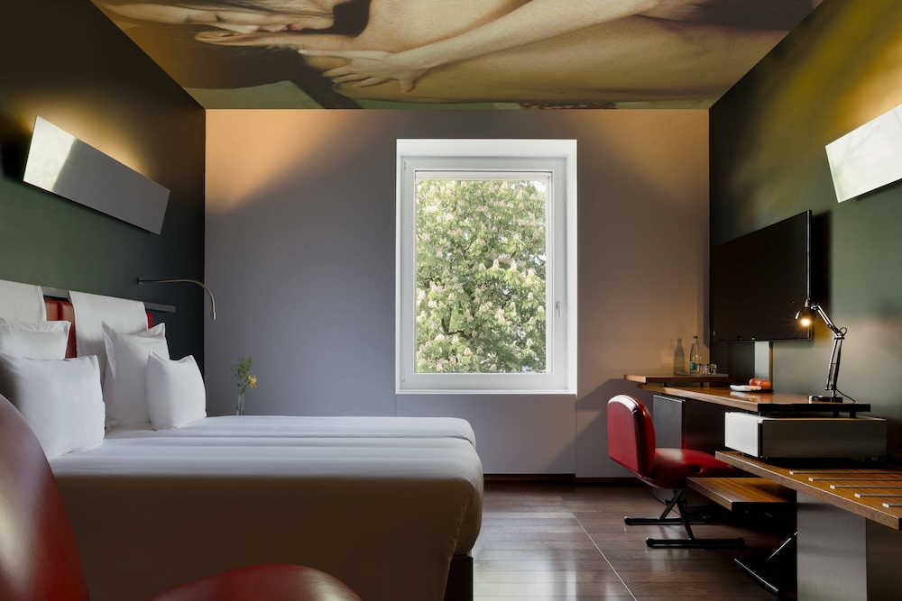 The Hotel Lucerne Autograph Collection 30/35