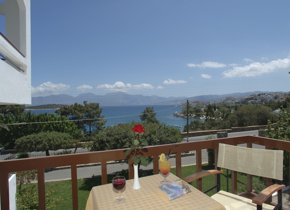 Lato Hotel 20/44