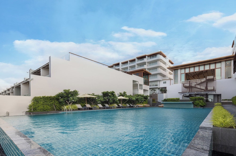 Eastin Resort Rayong 69/75