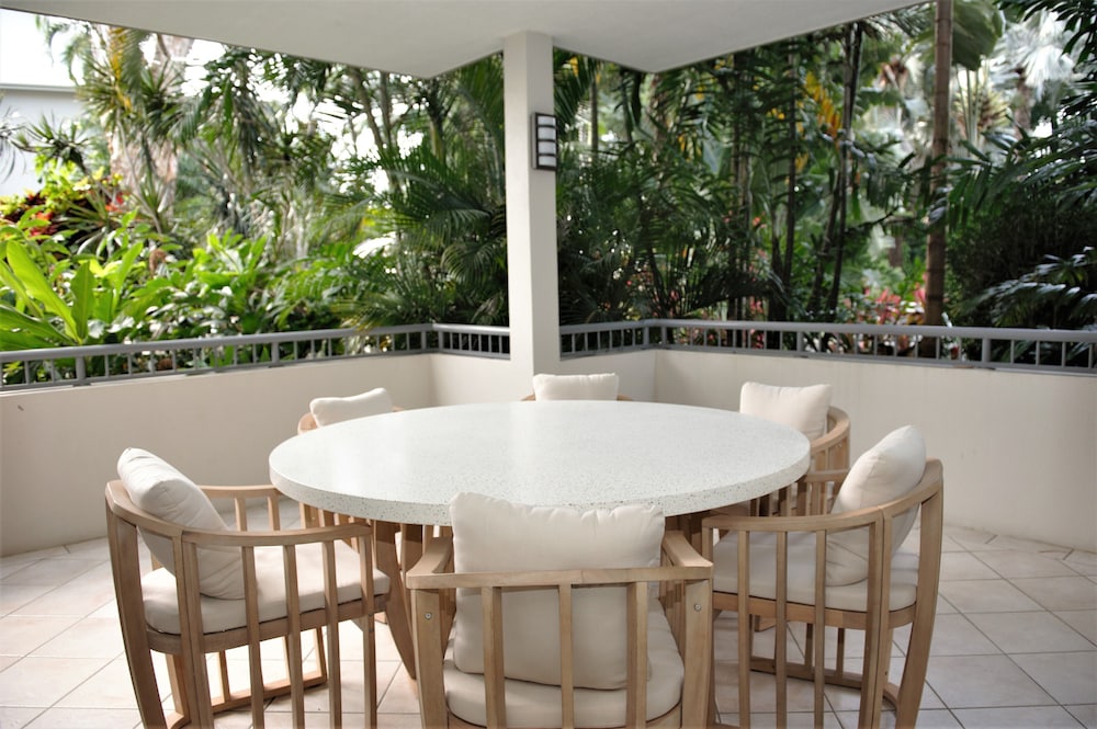 Oasis At Palm Cove 52/71