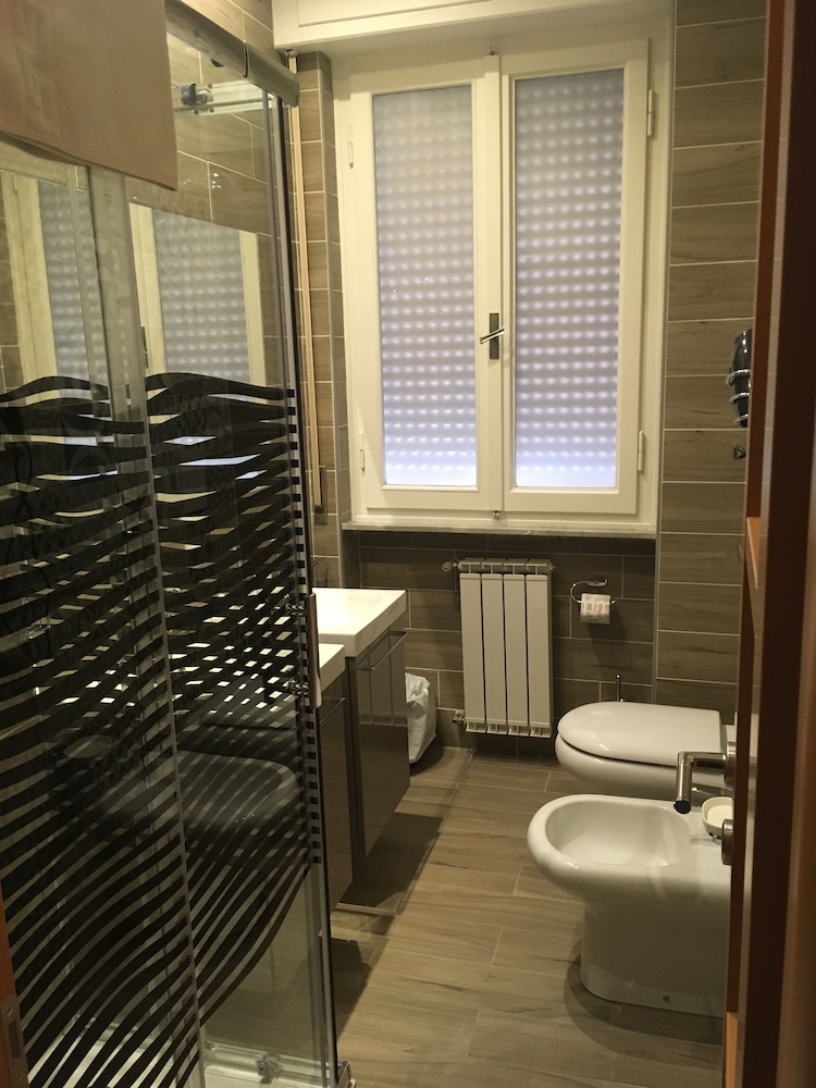 Hotel Europa Parking 62/64