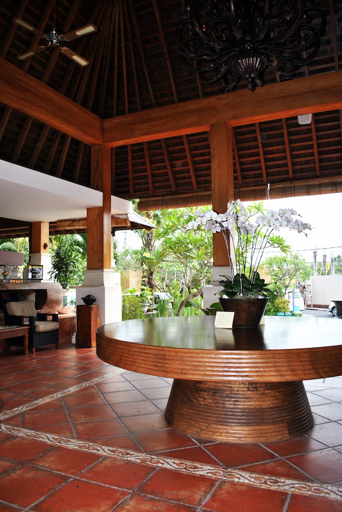 VILLA KAYU RAJA 11/69