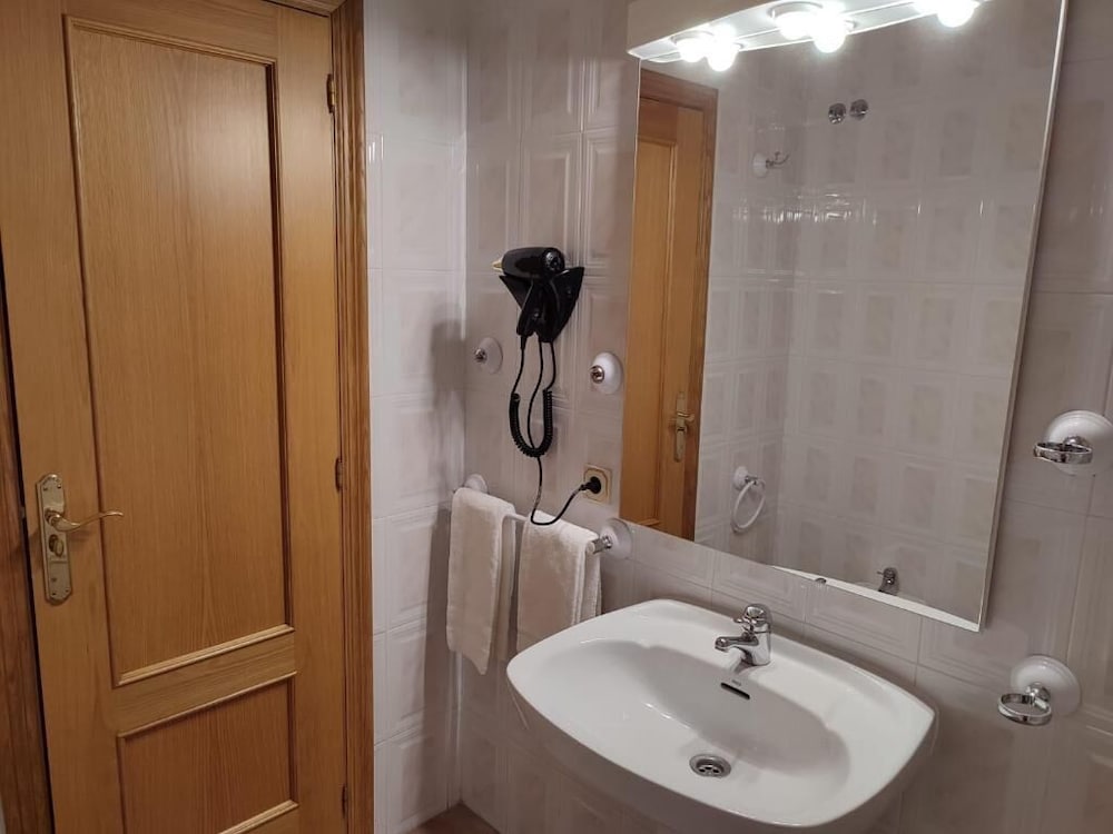 Novo Hotel 14/15