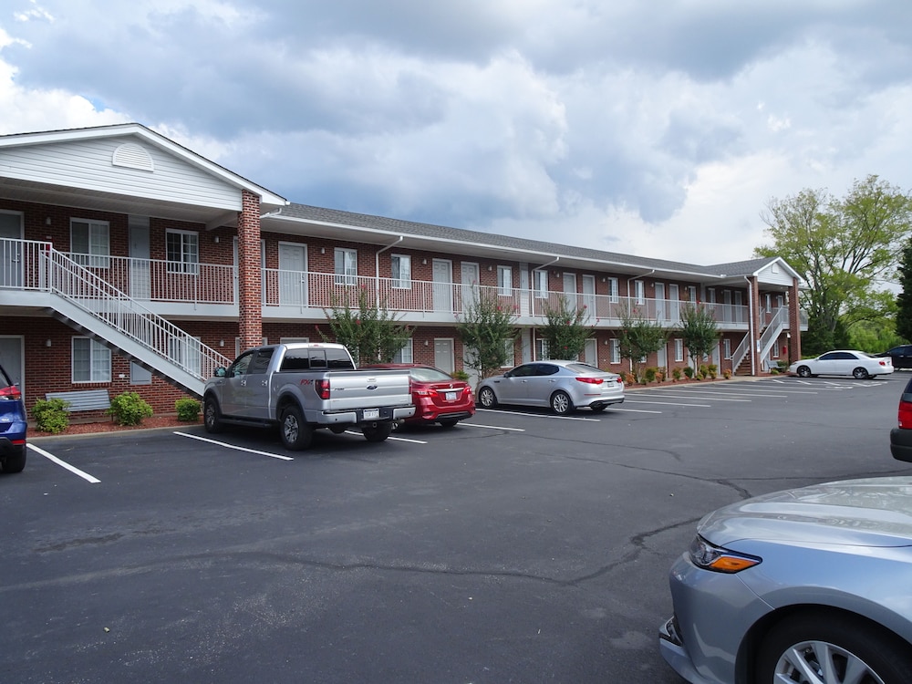 Affordable Corporate Suites 61/73