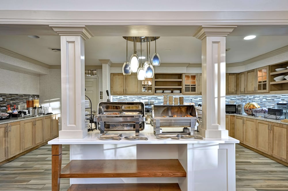 Homewood Suites by Hilton Boston-Peabody 50/55