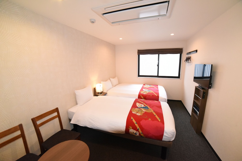 Laon Inn Gion Nawate 7/23