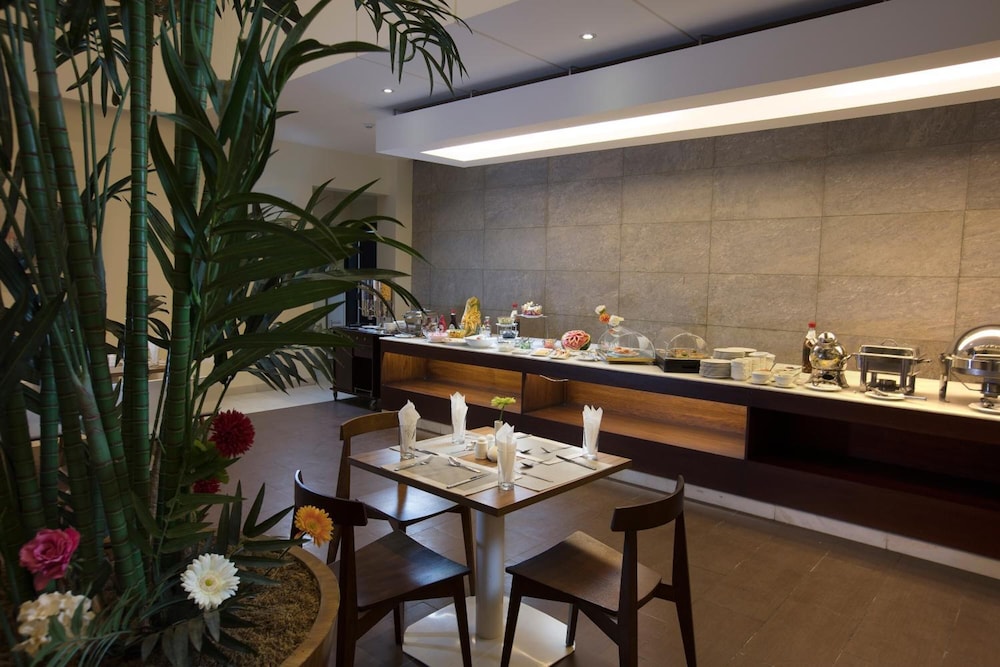 جراند لي لي(Grand Lily Hotel Suites) 40/46