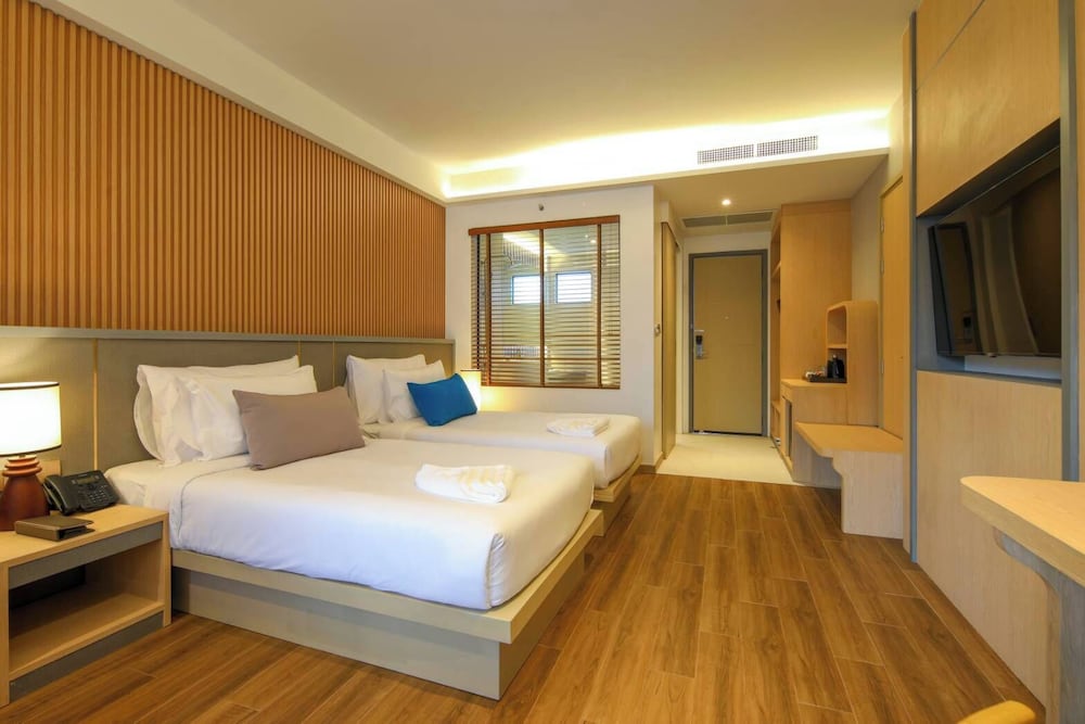 Lalynn Resort & Villas 24/55