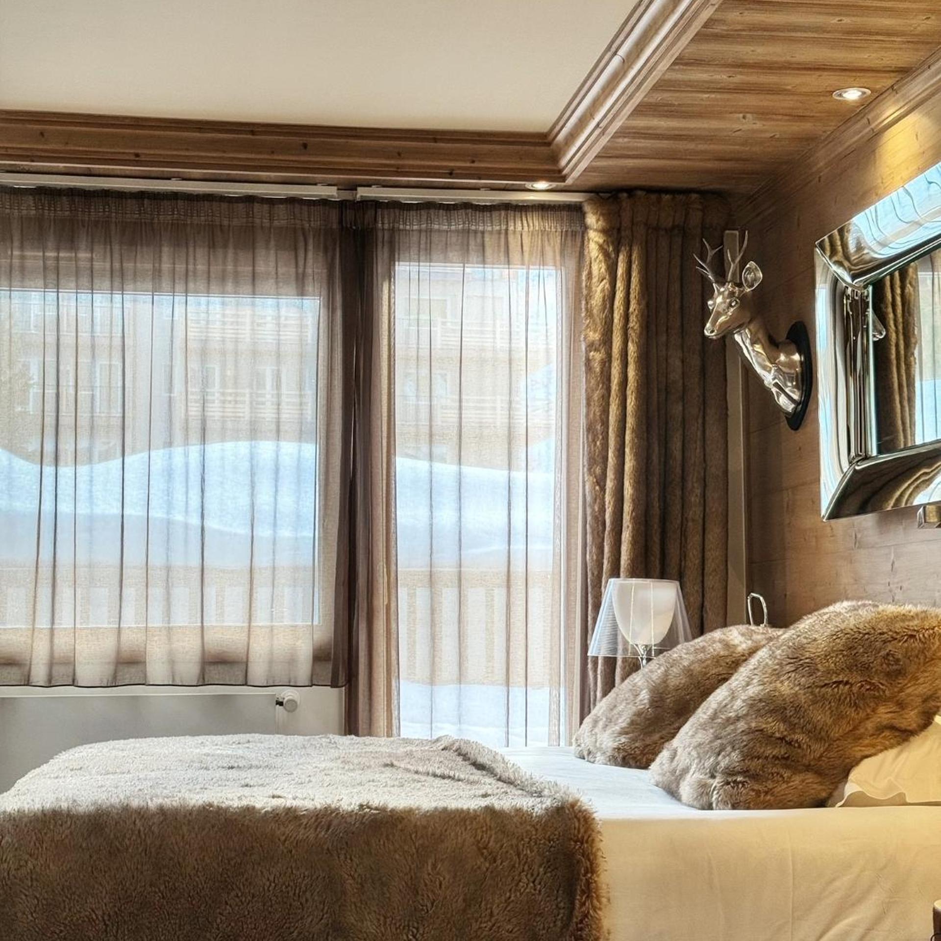 غرفة كلاسيكية بسرير مزدوج بإطلالة على الجبل، Hôtel Tsanteleina 3/10