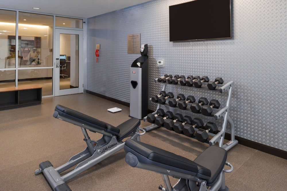 FAIRFIELD INN AND SUITES COLUMBUS GROVE CITY 29/49