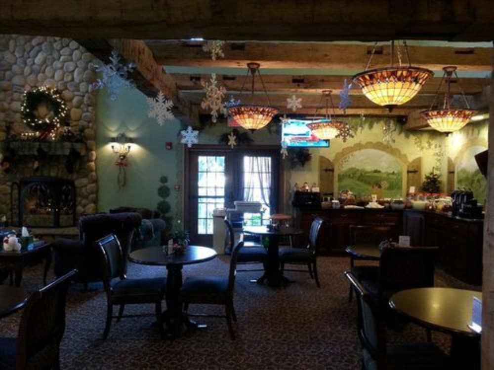 Hearthstone Inn & Suites 49/65