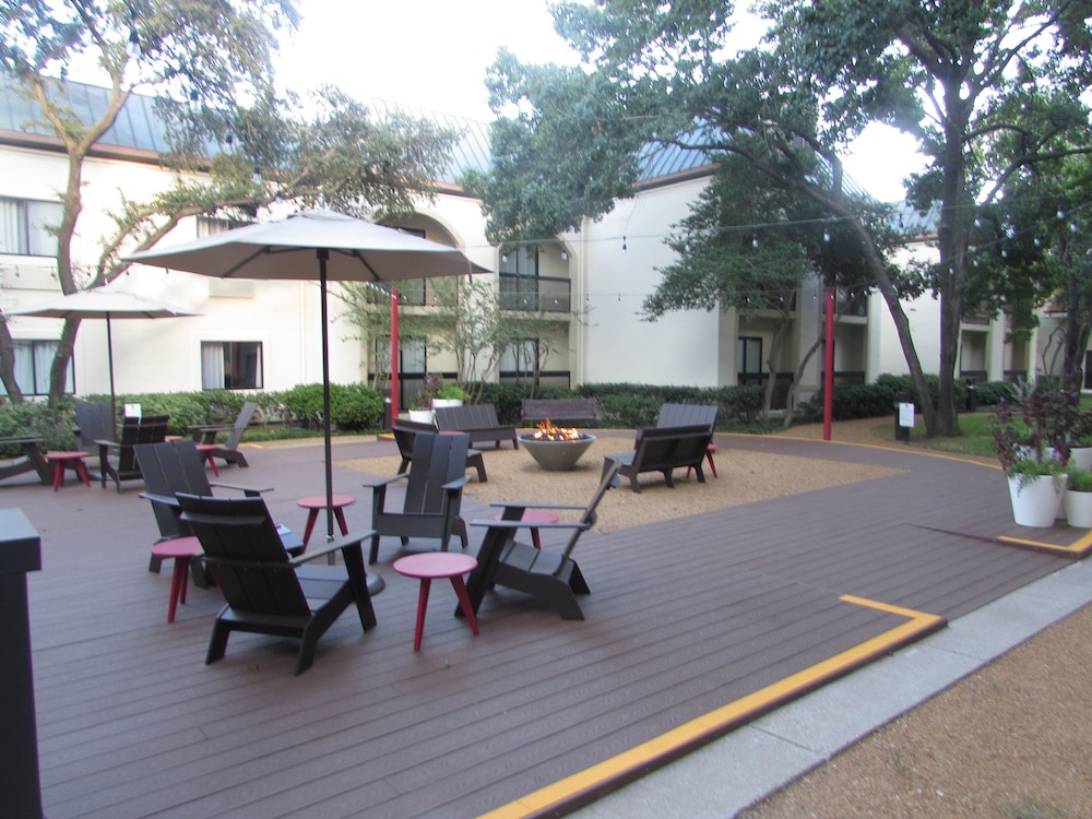 Holiday Inn Irving - Las Colinas, an IHG Hotel 28/64