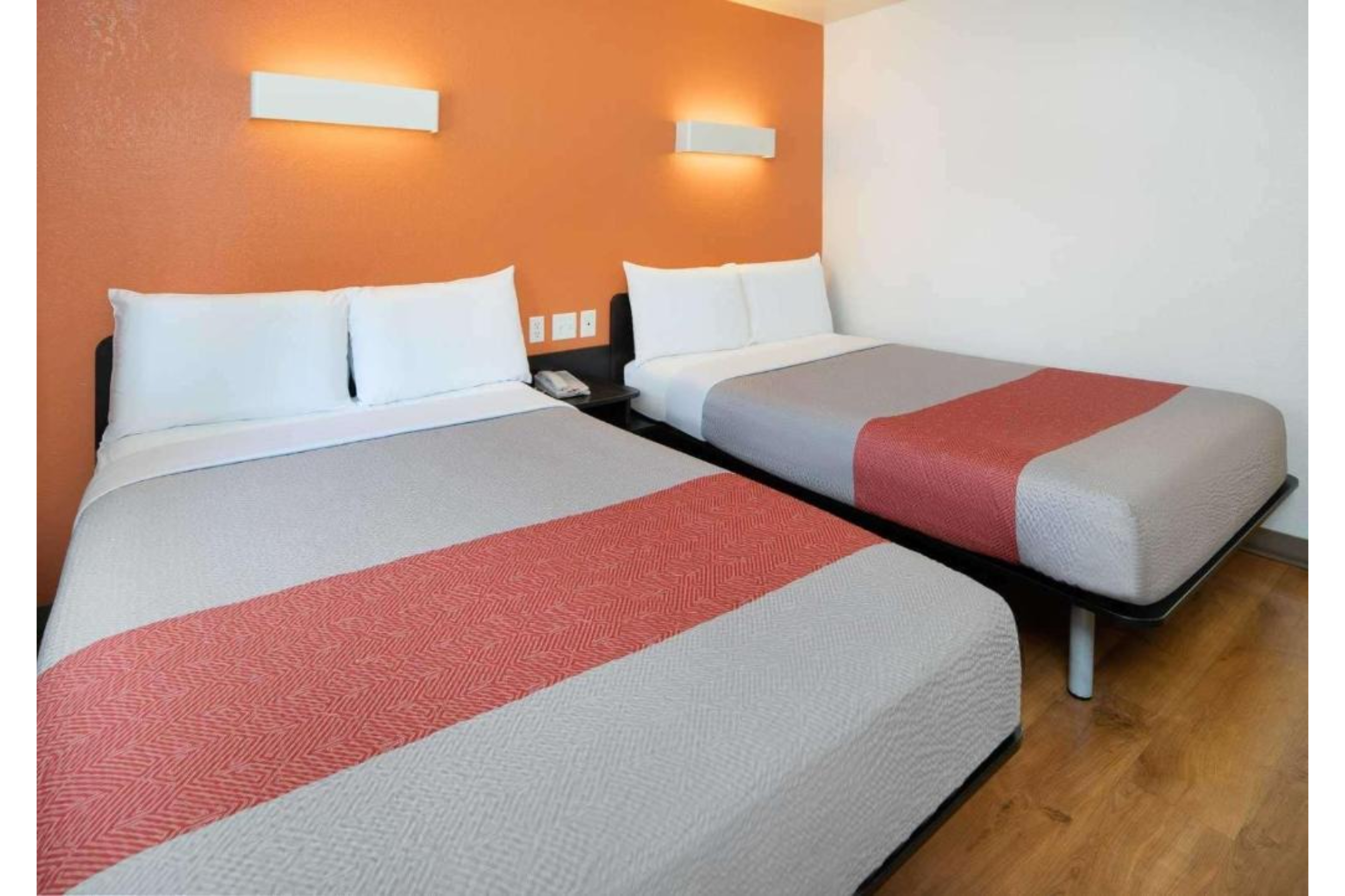 2 Full Beds