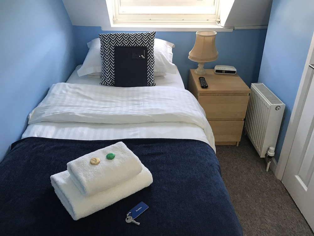Kempfield House Hotel 22/50