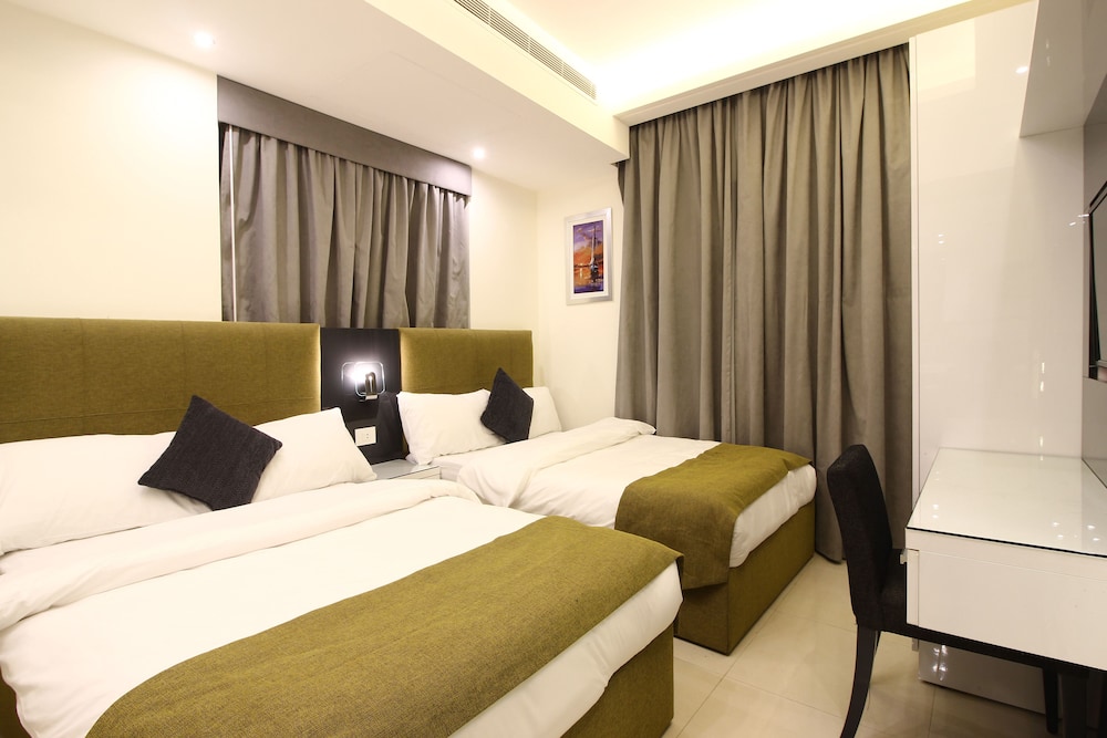 Palm Ville Suites 7/46