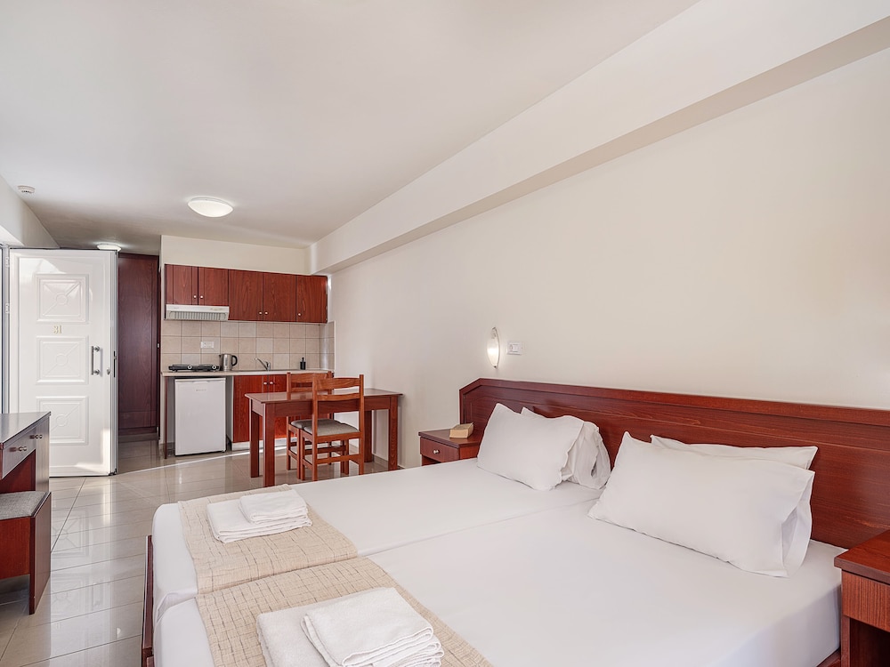 Artemis Hotel Apartments 23/50
