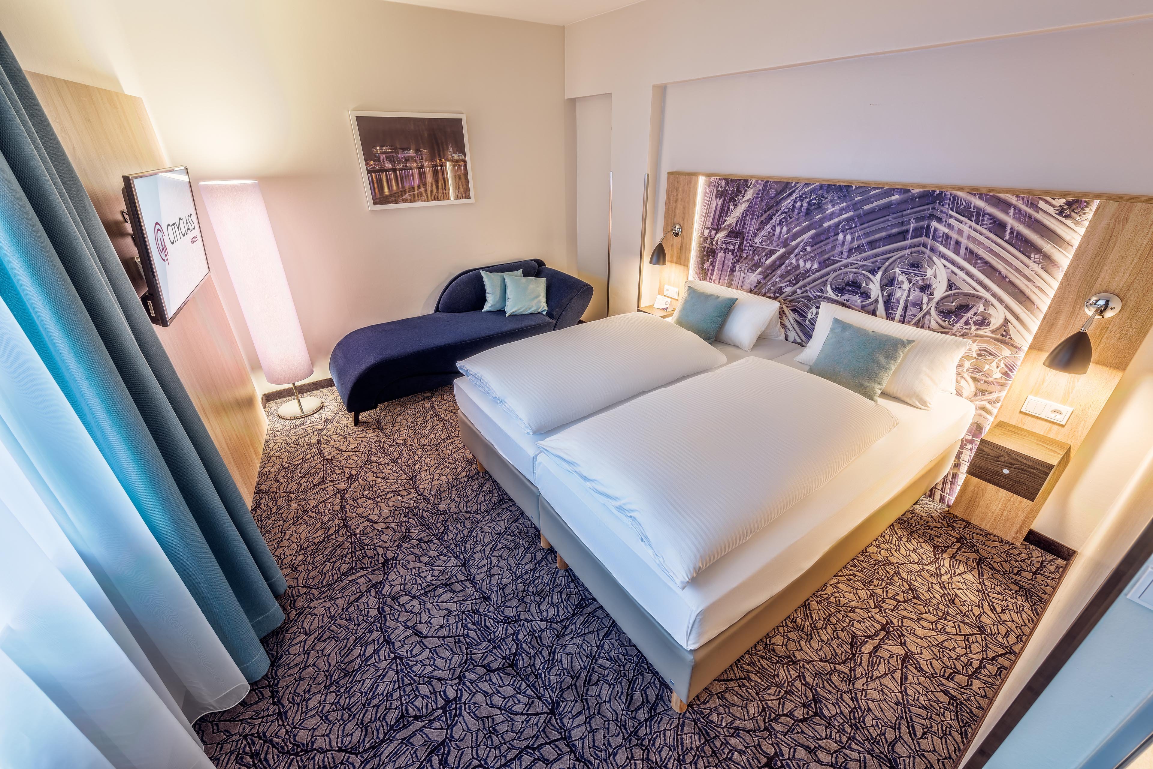 SUPERIOR, DOUBLE BED