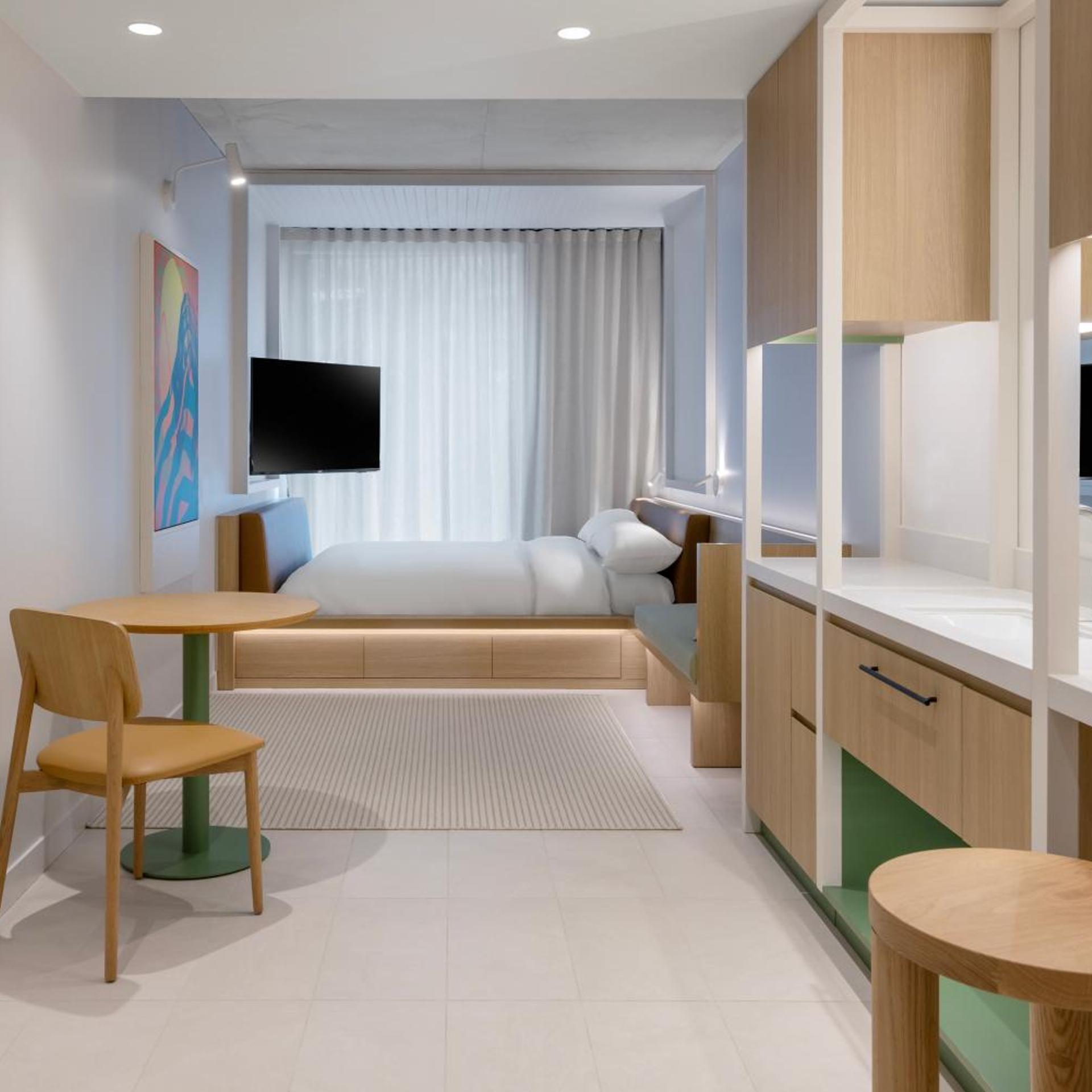 Lyf Bondi Junction Sydney 24/48