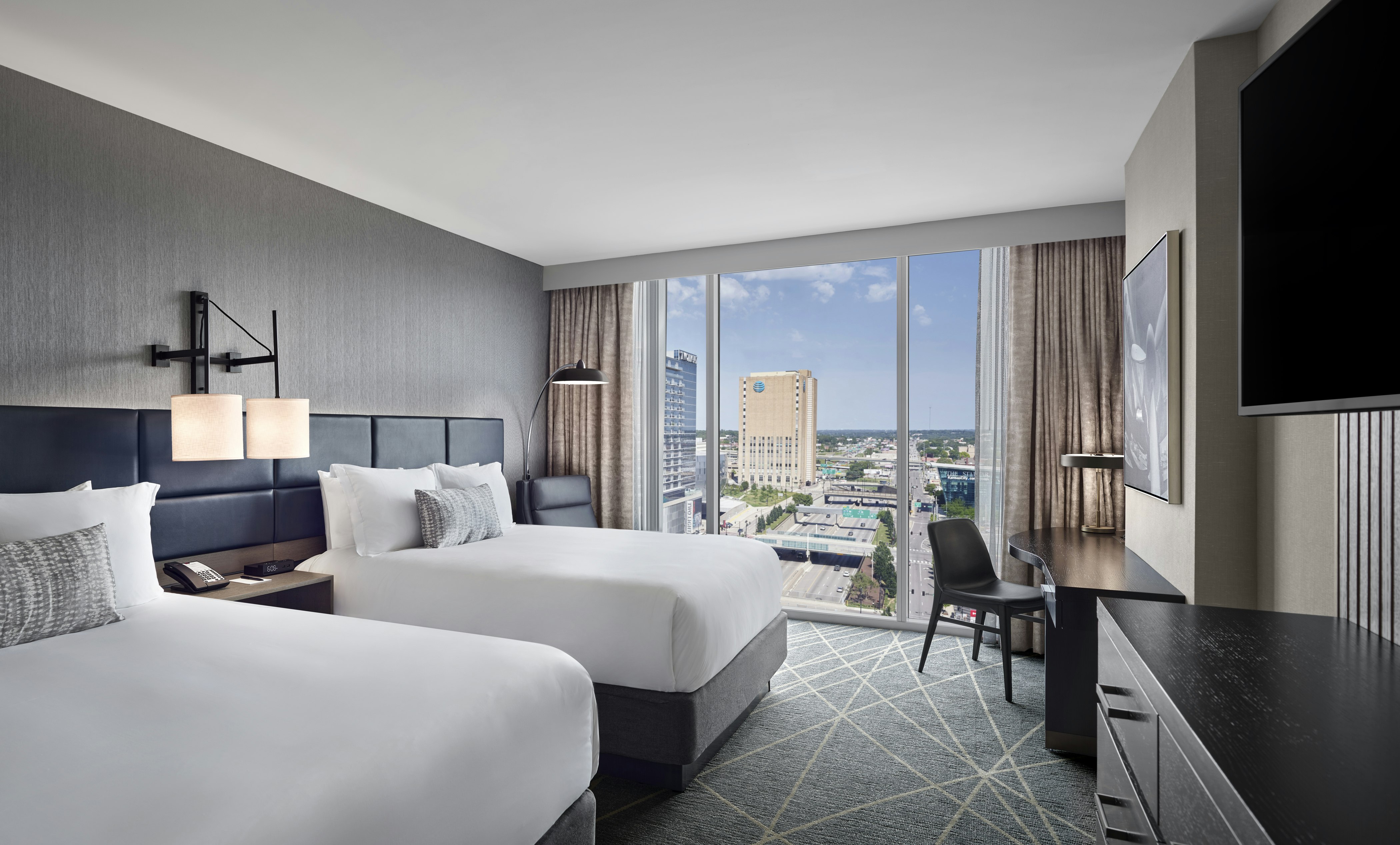 Deluxe, 2 Queen Beds