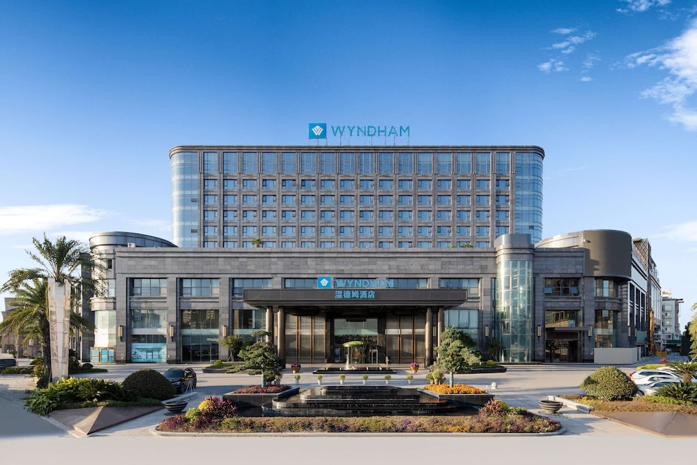 Wyndham Wenzhou 8/50