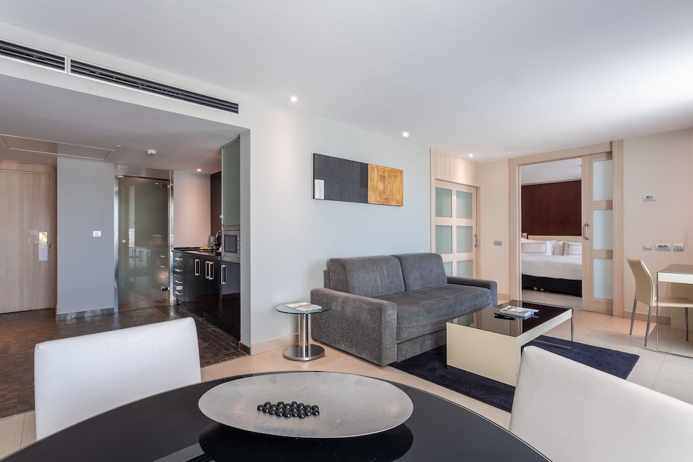 The Level at Melia Sevilla 26/62
