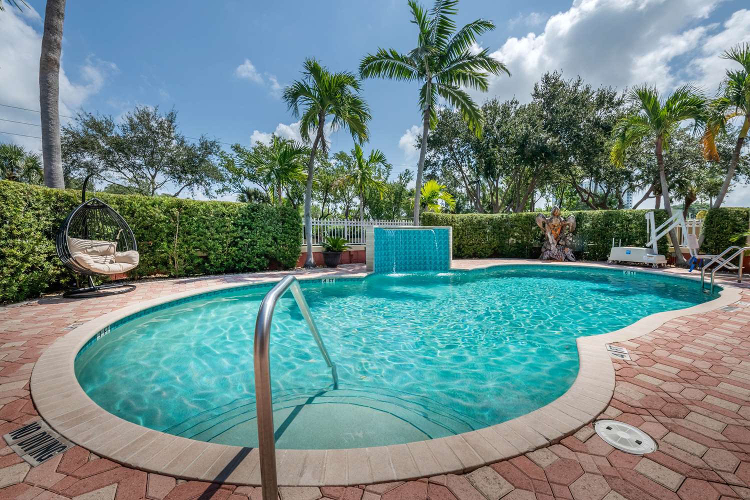 Best Western Plus Palm Beach Gardens Hotel & Suites and Conference Ct 5/13