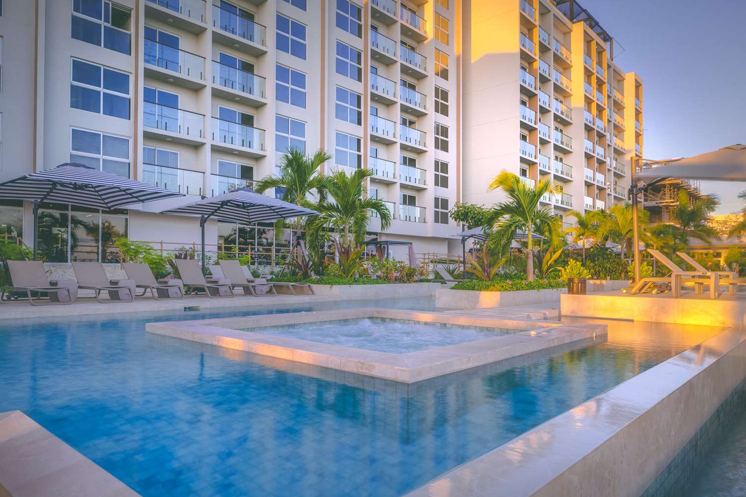 Radisson Riviera Panama 47/48