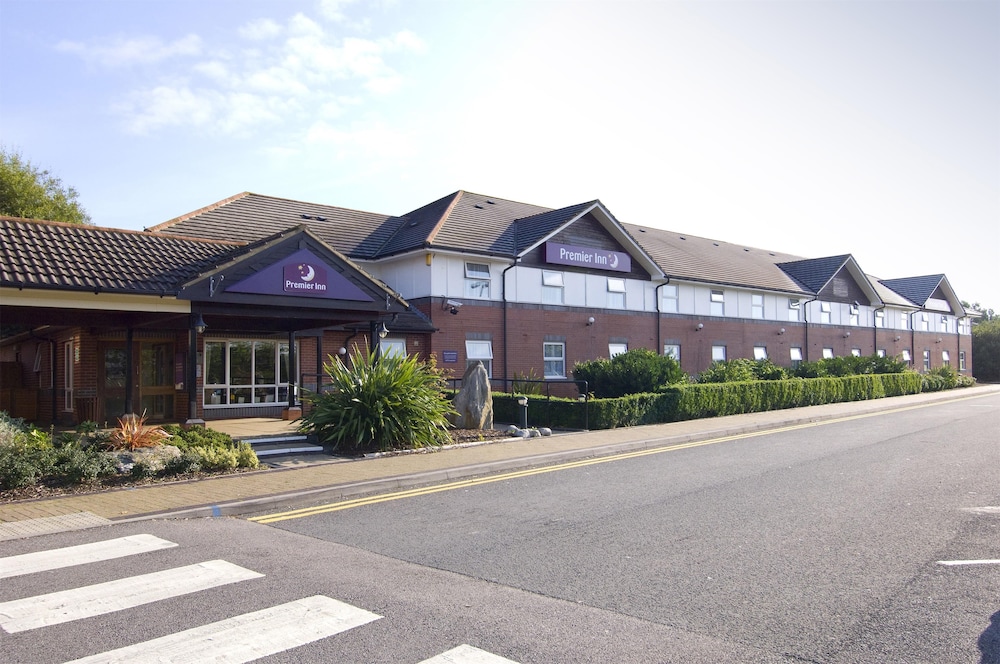PREMIER INN BRISTOL SOUTH in BRISTOL