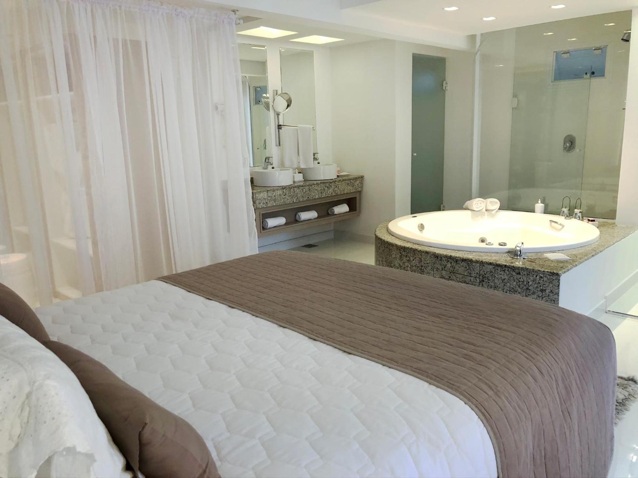 جناح بسرير كوين، Hotel Rieger 9/10