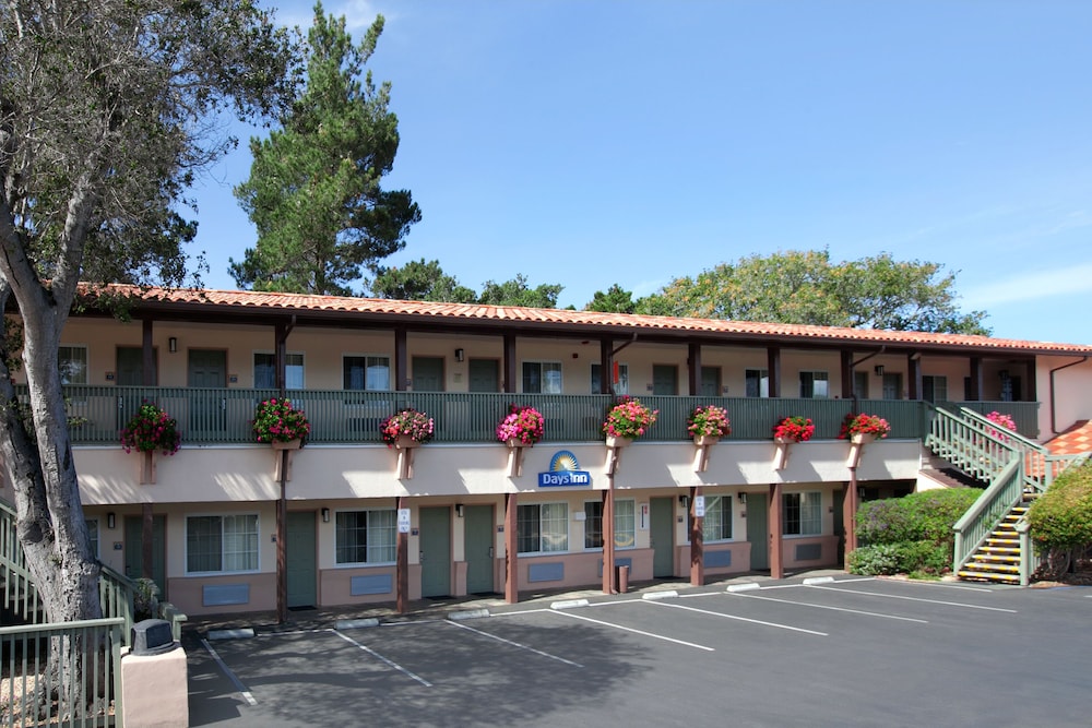 Days Inn By Wyndham Monterey-Fisherman's Wharf Aquarium 3/18
