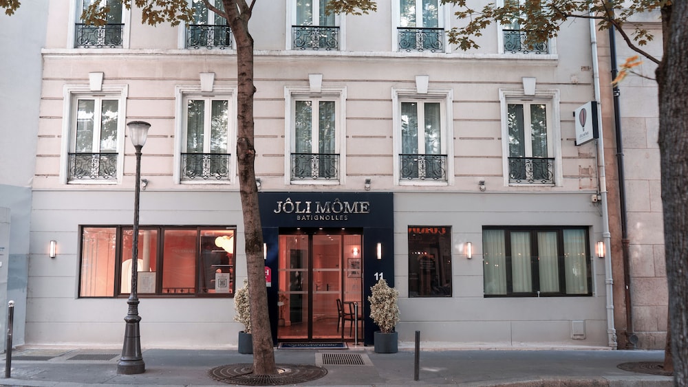 HOTEL B SQUARE 4/83