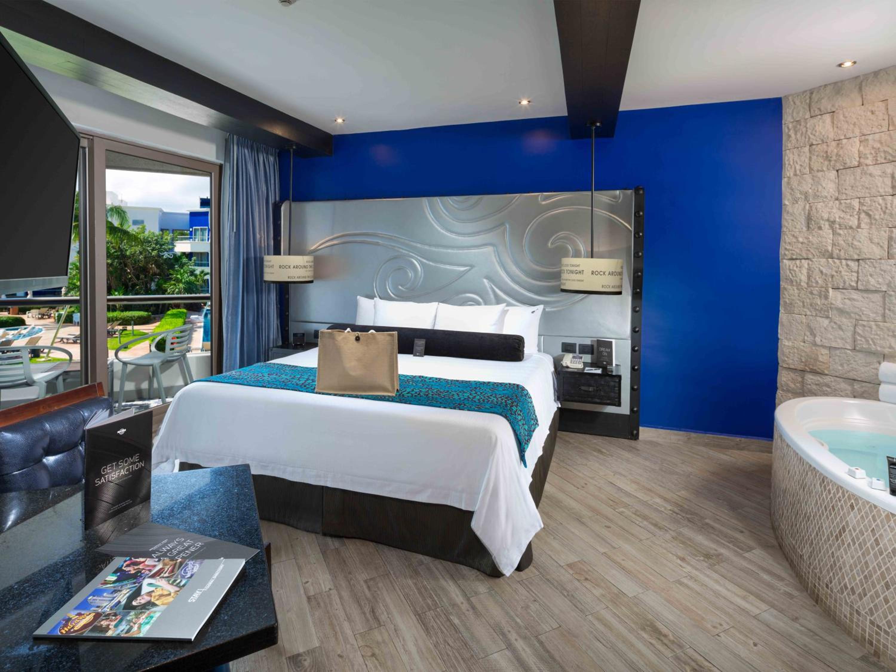 Diamond, Heaven, Deluxe, King Bed, Adult Only