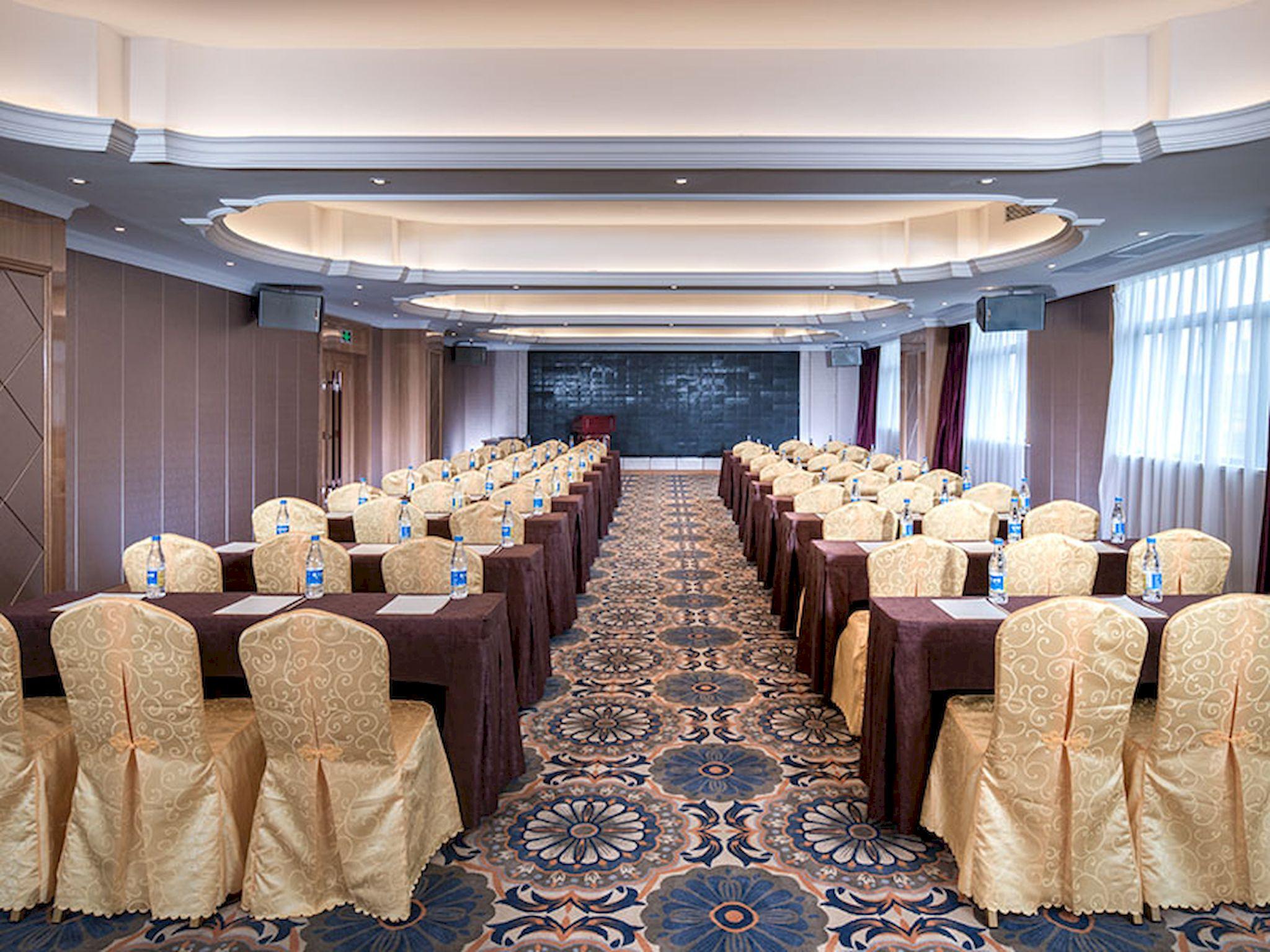 Vienna International Hotel (Guangzhou Shijing) 28/41
