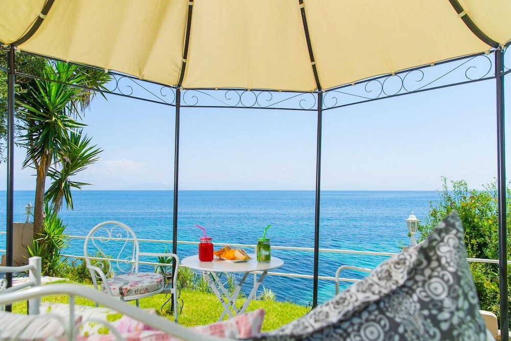 Aurora Beach Hotel 23/50