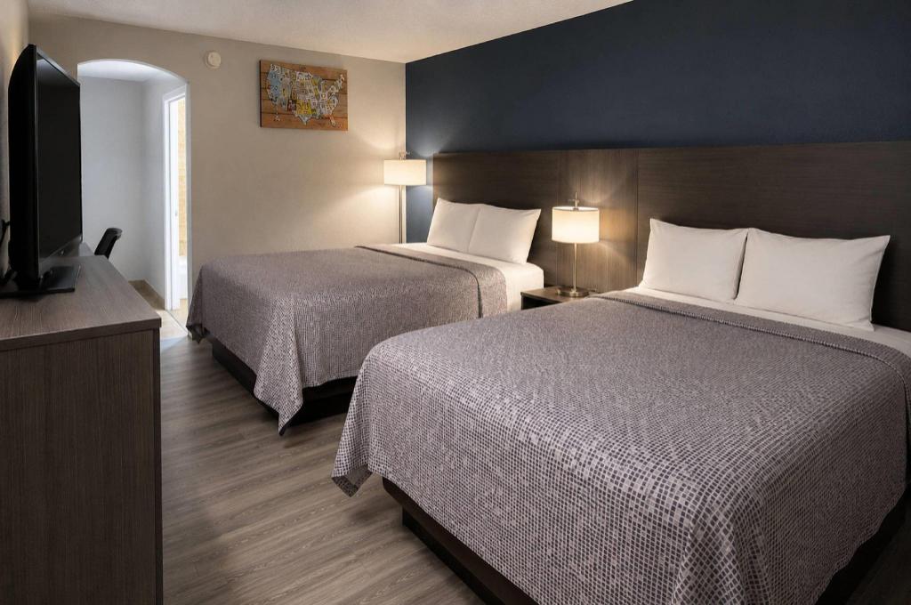 Upgrade, 2 Queen Beds