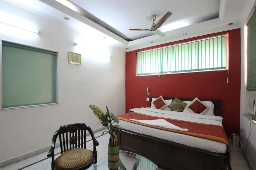 Sands INN Gurgaon 7/24